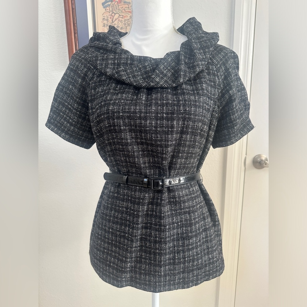 Beautiful classiques entier top perfect for work